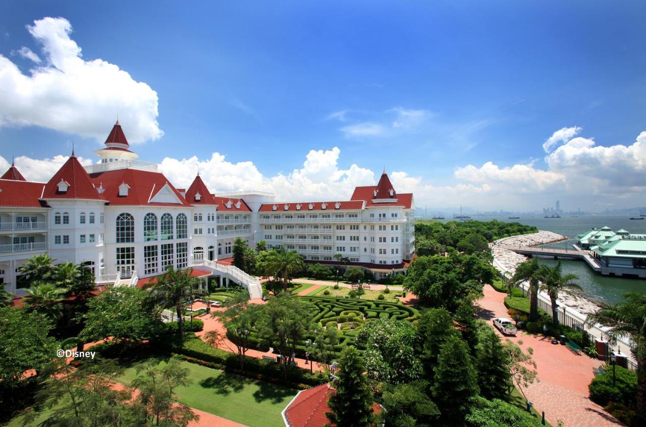 Hong Kong Disneyland Hotel Tsuen Wan  Exterior photo The hotel