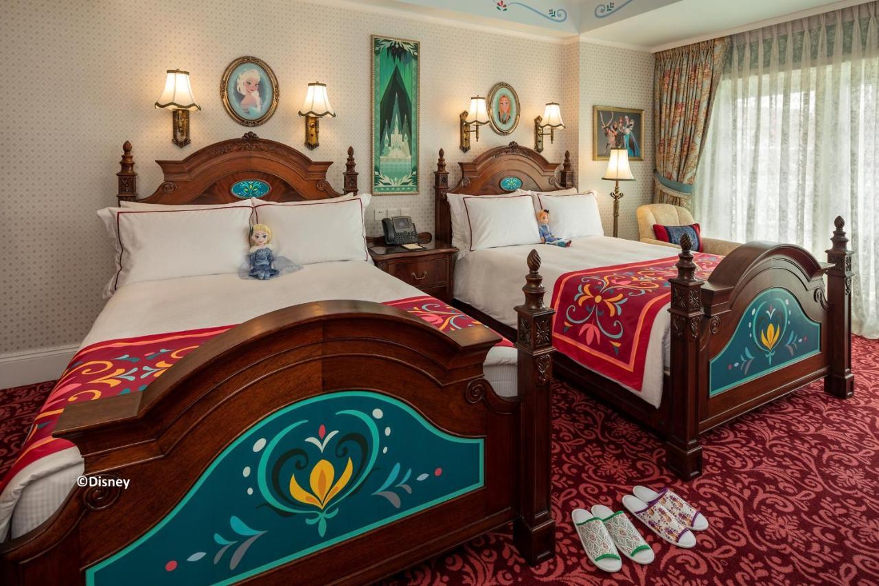 Hong Kong Disneyland Hotel Tsuen Wan  Exterior photo