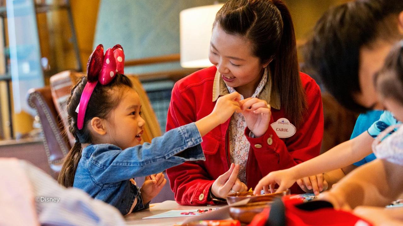 Hong Kong Disneyland Hotel Tsuen Wan  Exterior photo A Disney cast member at work