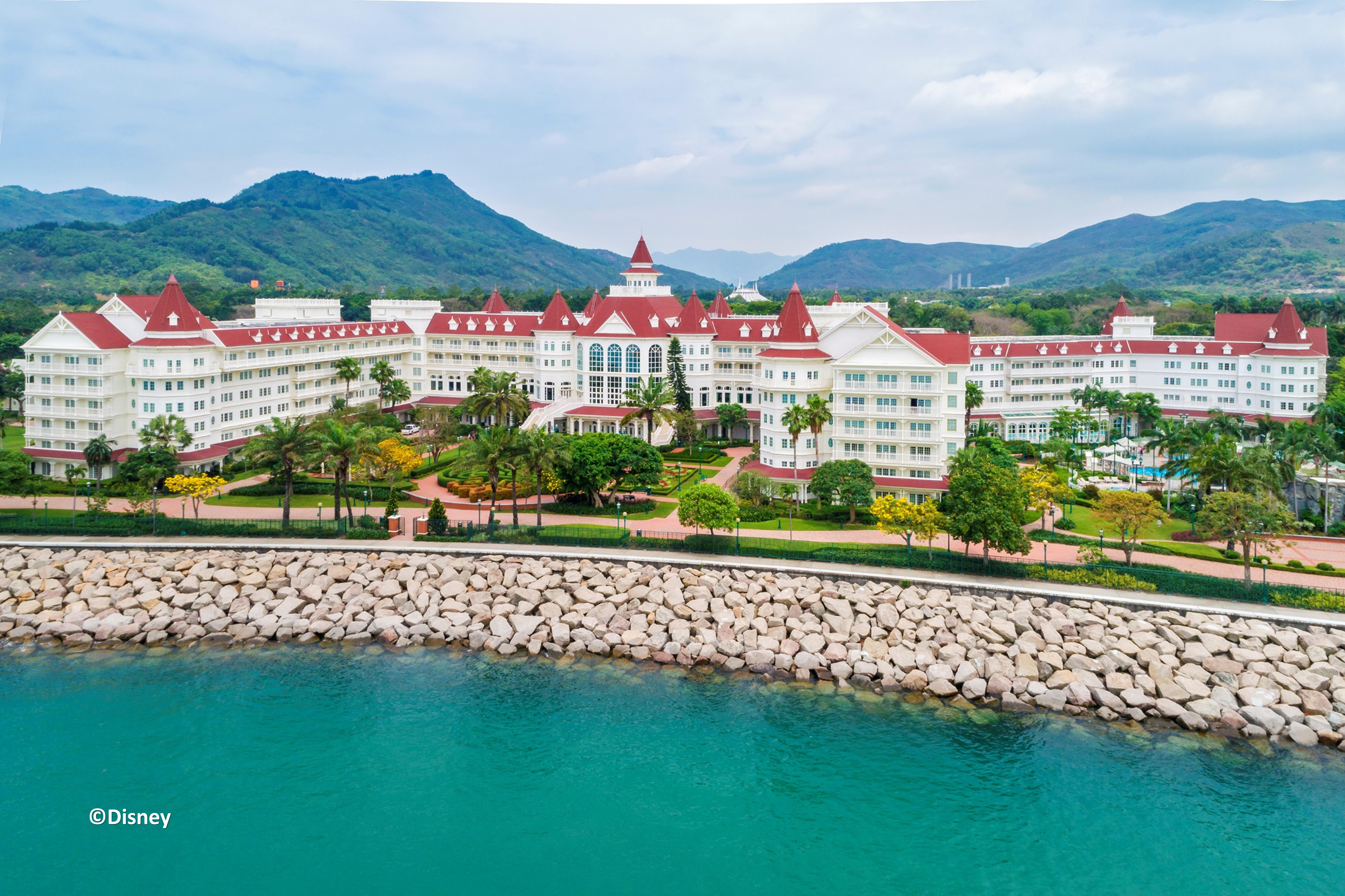 Hong Kong Disneyland Hotel Tsuen Wan  Exterior photo Disneyland Hotel