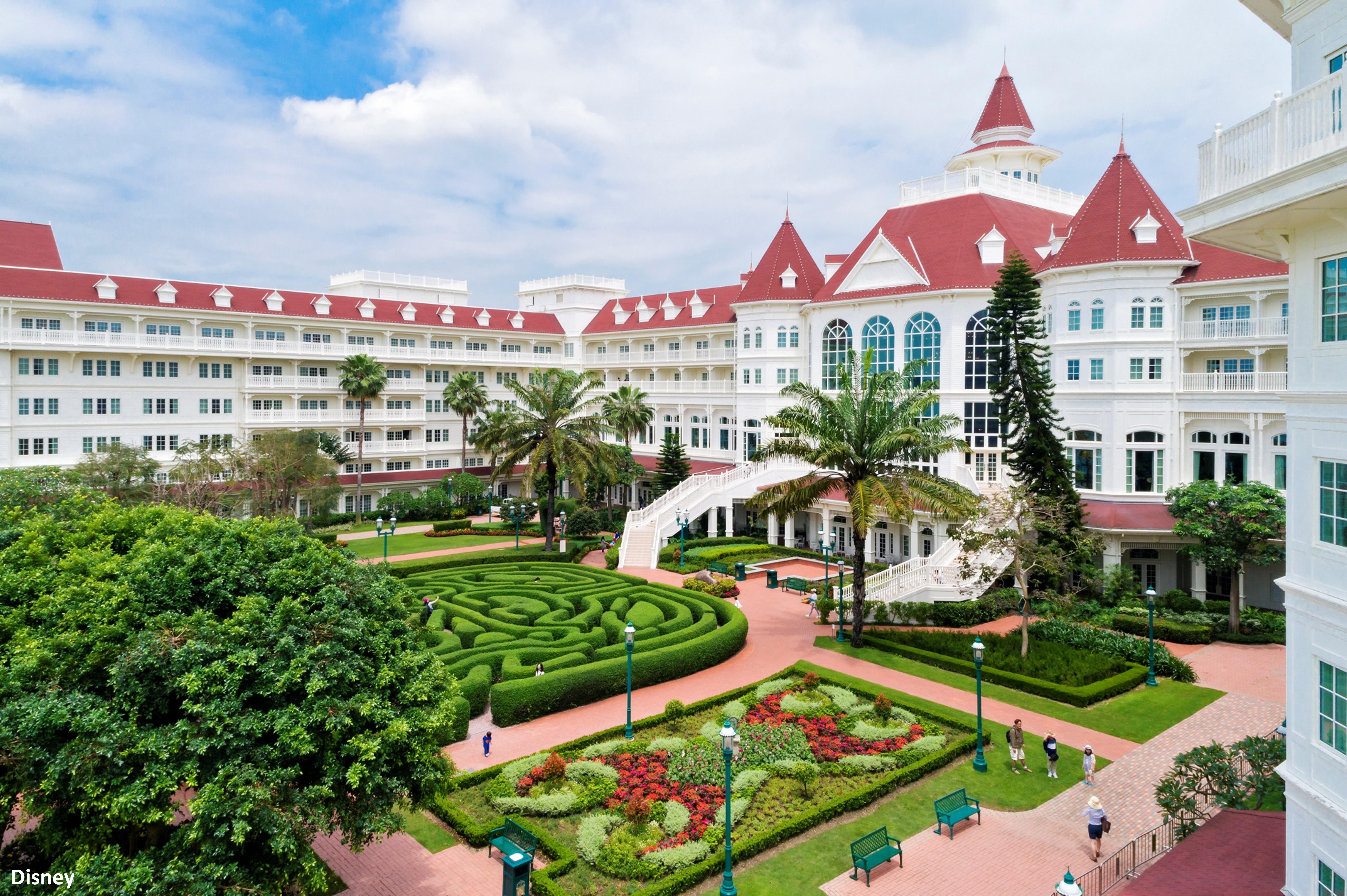Hong Kong Disneyland Hotel Tsuen Wan  Exterior photo Disneyland Hotel