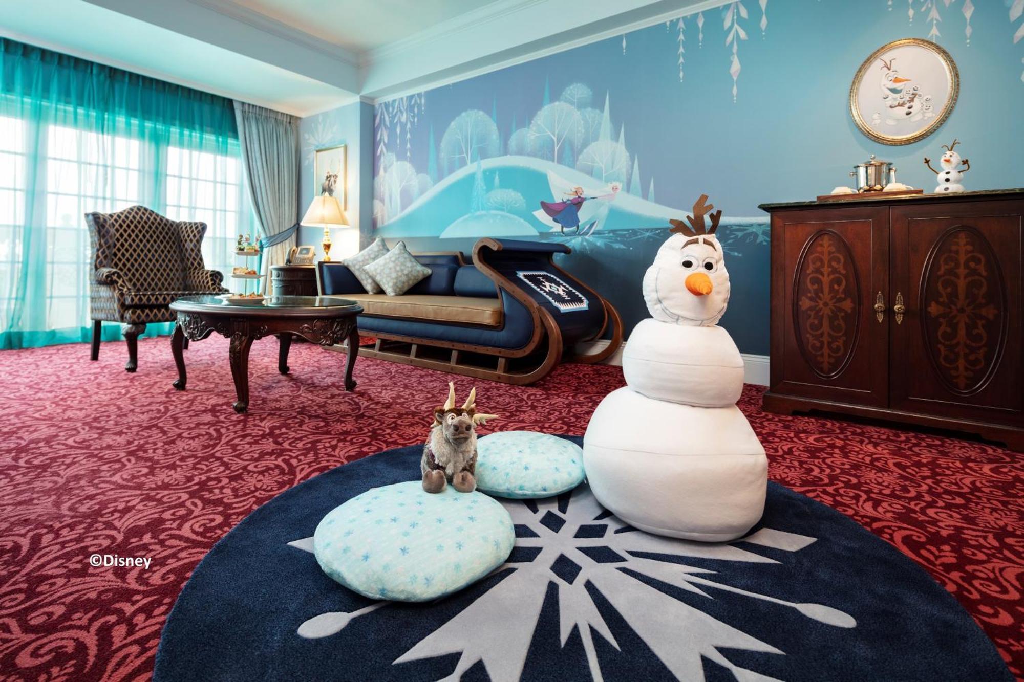 Hong Kong Disneyland Hotel Tsuen Wan  Room photo The interior of the "Frozen Suite" at the Walt Disney World Resort