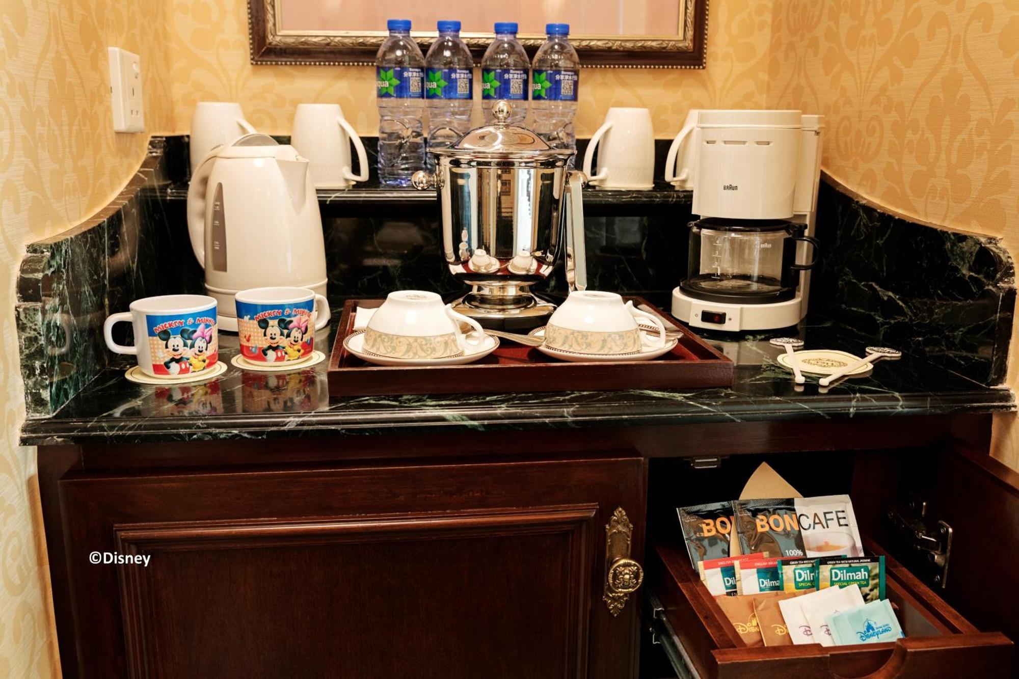 Hong Kong Disneyland Hotel Tsuen Wan  Room photo A coffee station in a hotel room